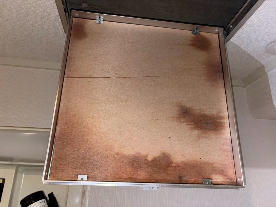 下階住戸天井クロスの再確認